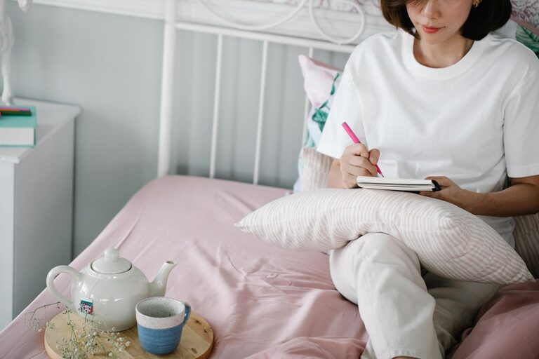 How to Plan a Restful Day Off at Home for Ultimate Relaxation